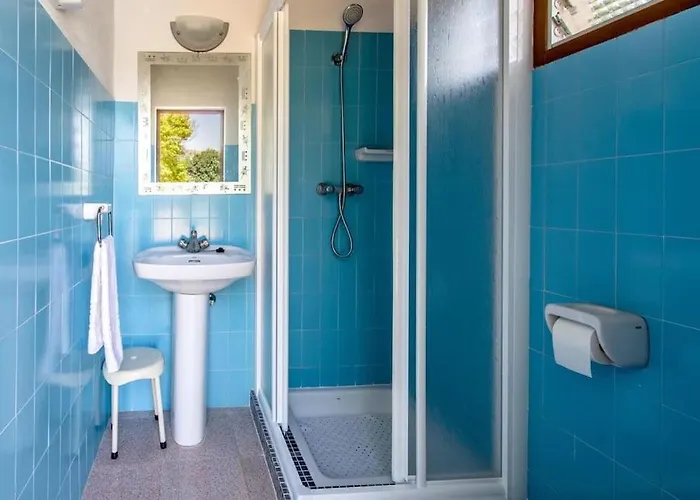 3 Bedrooms With Pool Near By Renthousing 別荘 ポレンサ