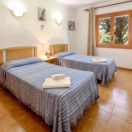 Feriehus 3 Bedrooms With Pool Near By Renthousing Pollença
